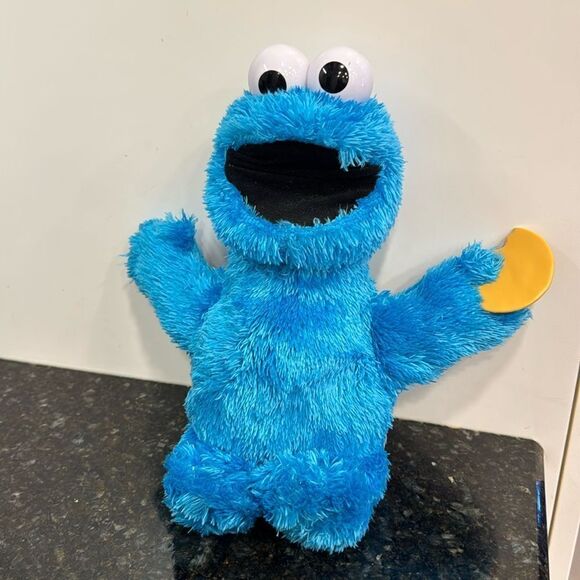Sesame Street Cookie Monster 14" Plush w/Sound (Hasbro, Sesame Workshop, 2017) - Picture 1 of 7